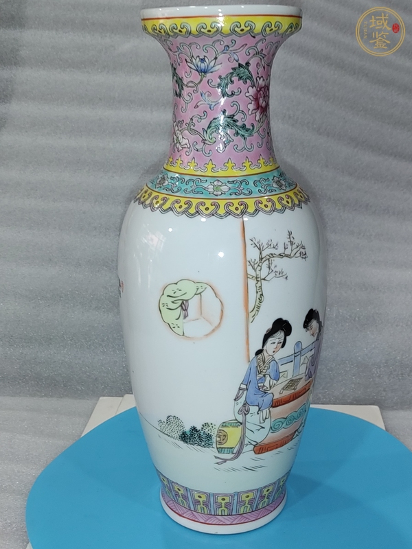 古玩陶瓷粉彩仕女人物盤口瓶真品鑒賞圖