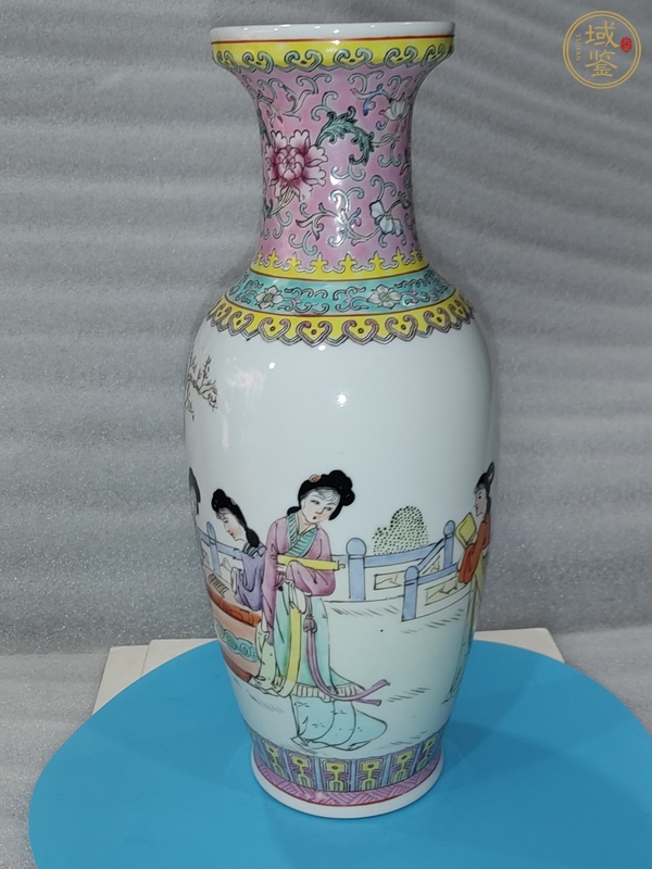古玩陶瓷粉彩仕女人物盤口瓶真品鑒賞圖