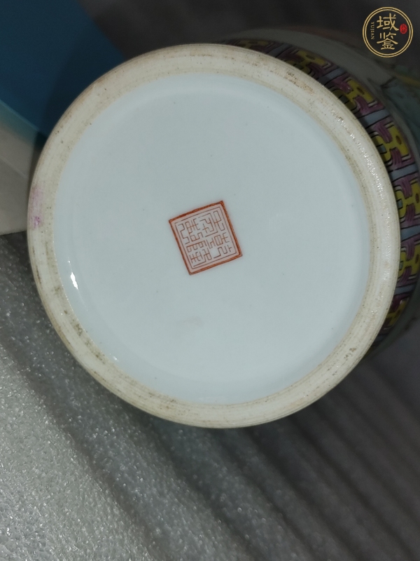 古玩陶瓷粉彩仕女人物盤口瓶真品鑒賞圖