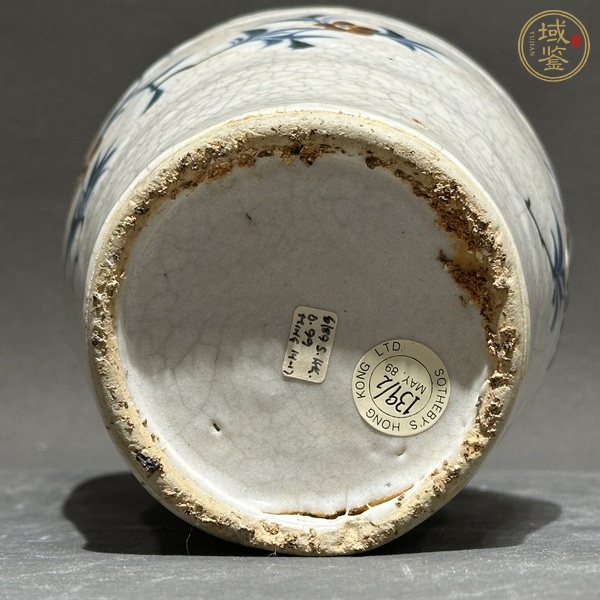 古玩陶瓷哥釉青花礬紅花卉紋梅瓶真品鑒賞圖