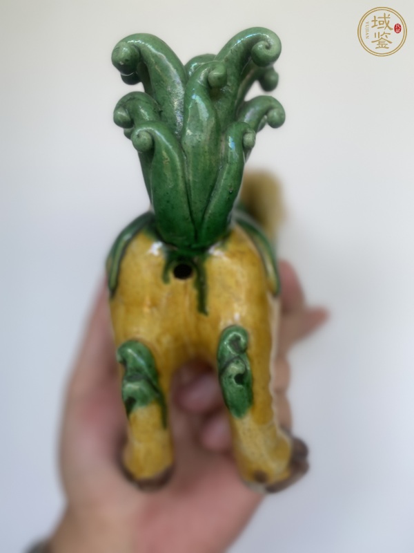 古玩陶瓷三彩獅子塑像真品鑒賞圖