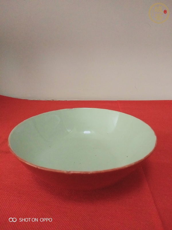 古玩陶瓷珊瑚紅釉碗真品鑒賞圖