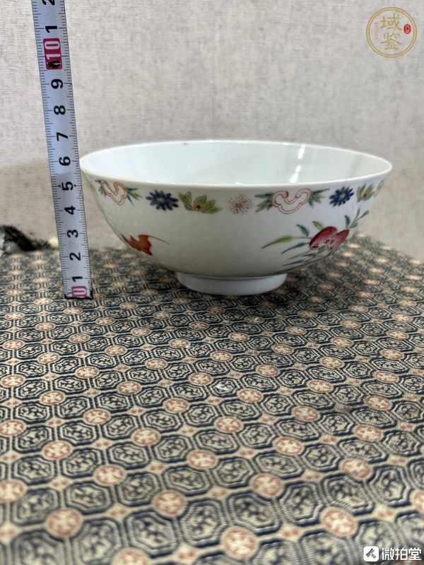 古玩陶瓷粉彩福壽紋碗真品鑒賞圖