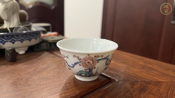 古玩陶瓷花鳥紋五彩杯真品鑒賞圖