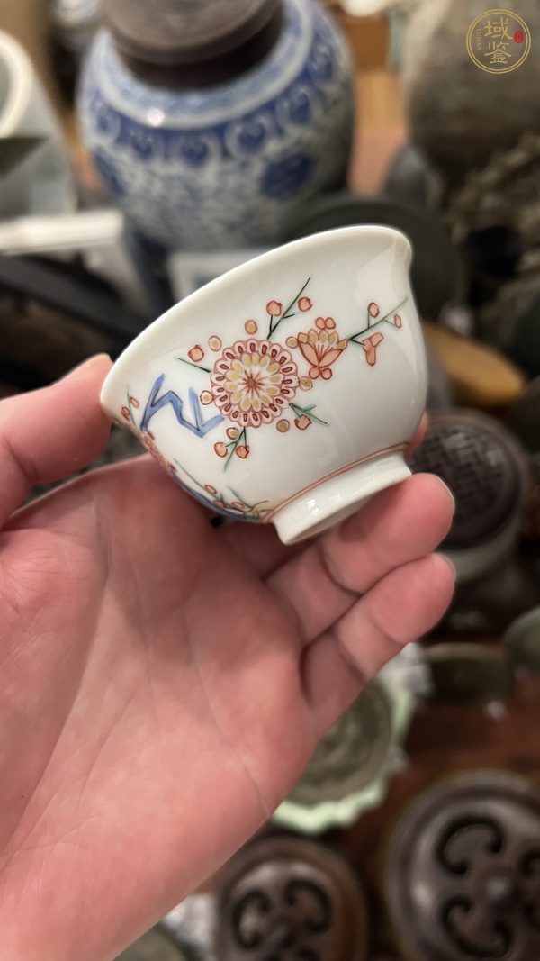 古玩陶瓷花鳥紋五彩杯真品鑒賞圖