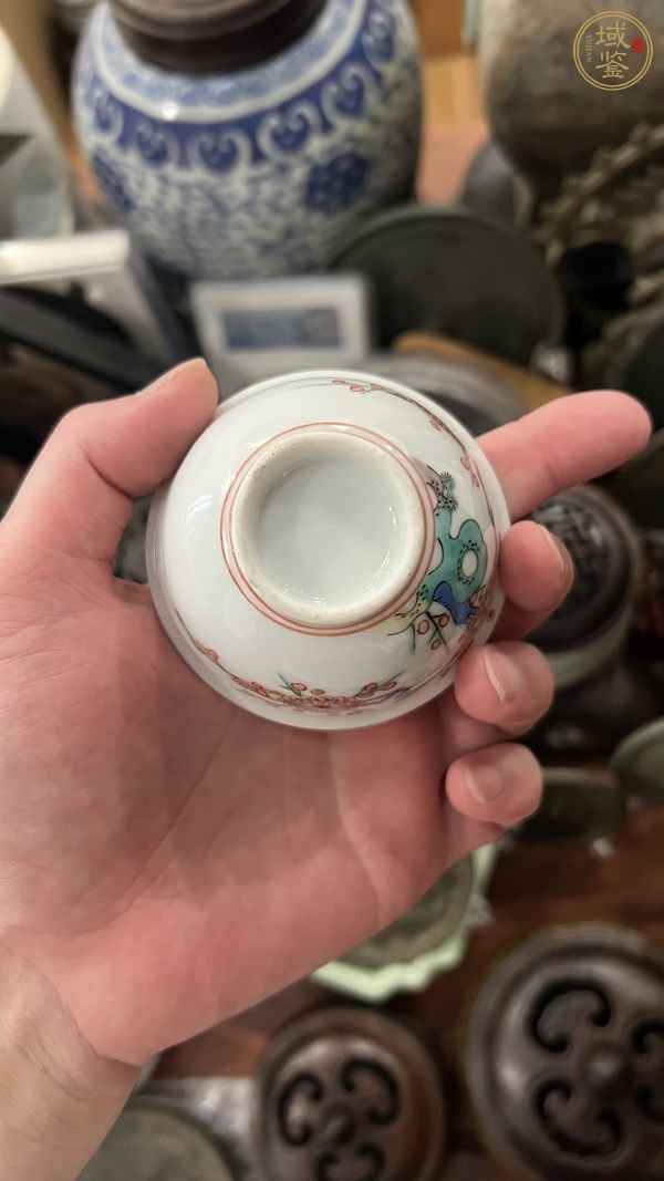 古玩陶瓷花鳥紋五彩杯真品鑒賞圖