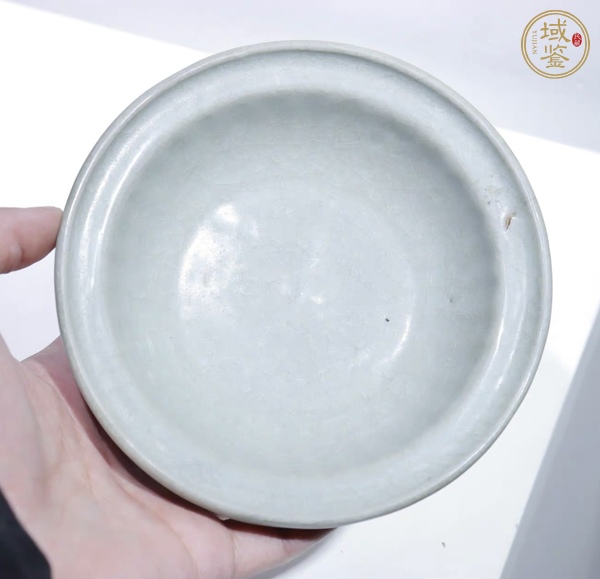 古玩陶瓷龍泉窯菊瓣洗真品鑒賞圖