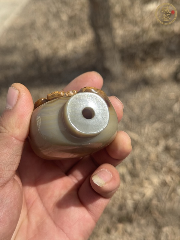 古玩玉器瑪瑙雕“人物故事”鼻煙壺真品鑒賞圖