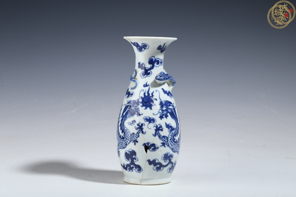 古玩陶瓷青花趕珠龍紋盤螭龍紋瓶真品鑒賞圖