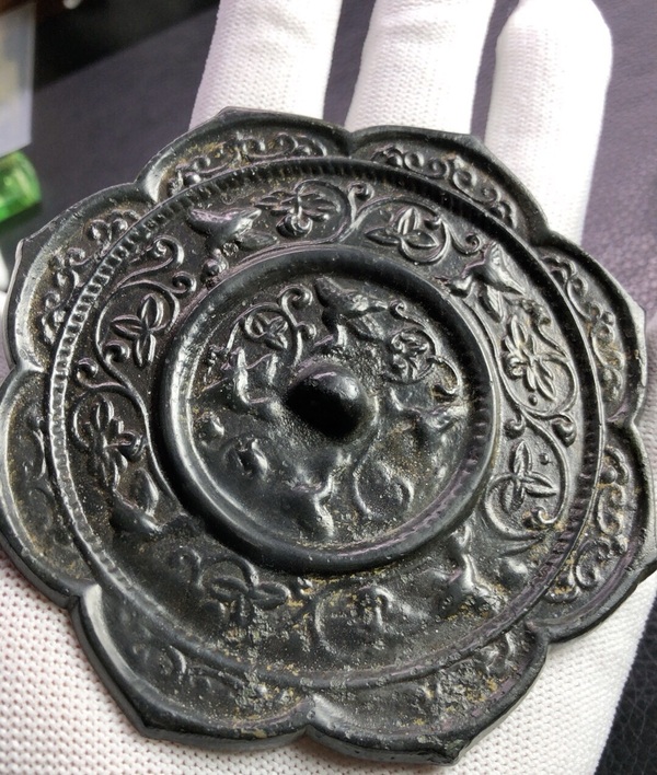 古玩轉(zhuǎn)賣銅鏡拍賣，當(dāng)前價(jià)格280元