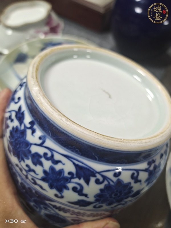 古玩陶瓷青花纏枝蓮壯罐真品鑒賞圖