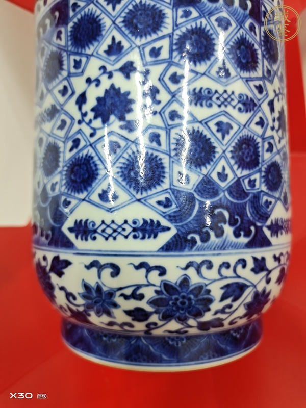 古玩陶瓷青花纏枝蓮壯罐真品鑒賞圖