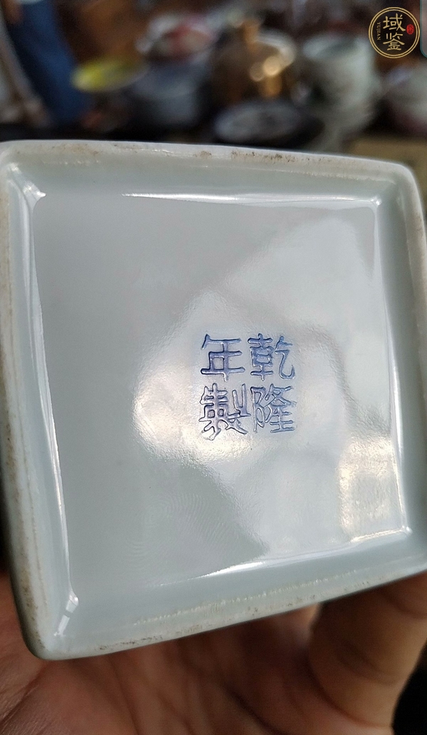 古玩陶瓷粉彩花鳥(niǎo)紋筆筒真品鑒賞圖