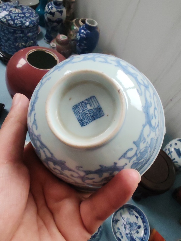古玩陶瓷清乾隆時期青花纏枝花卉紋碗拍賣，當前價格880元