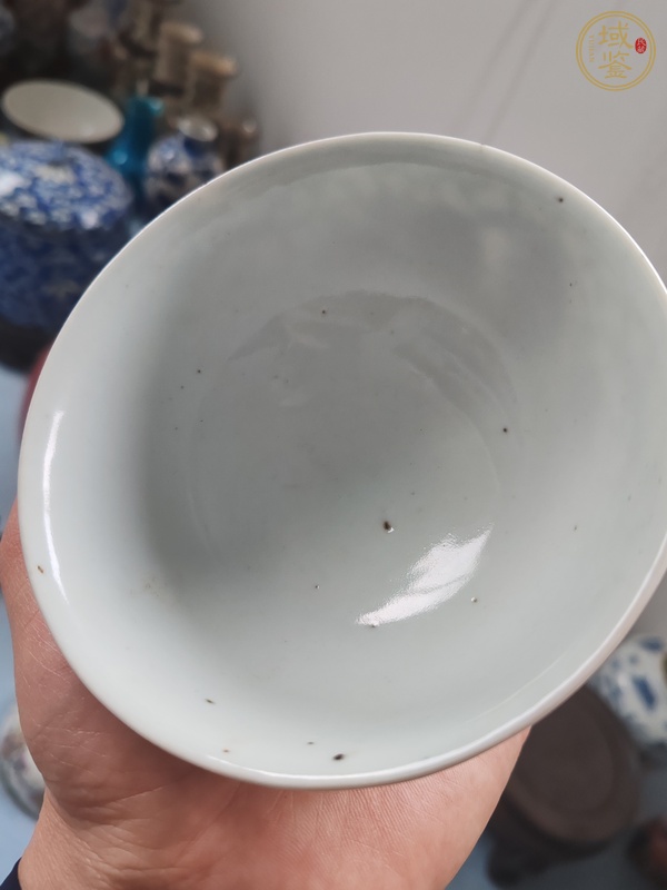 古玩陶瓷青花纏枝花卉紋碗真品鑒賞圖