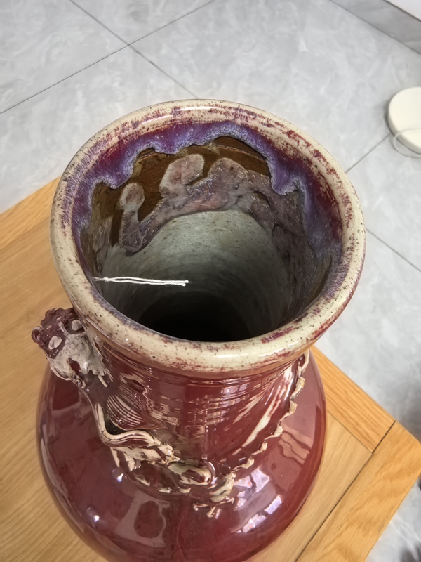 古玩陶瓷清中期窯變紅釉螭龍天球瓶拍賣，當前價格39800元