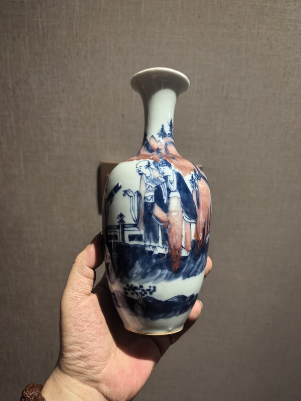 古玩陶瓷青花釉里紅虎溪三笑紋萊芙瓶拍賣，當(dāng)前價(jià)格15888元