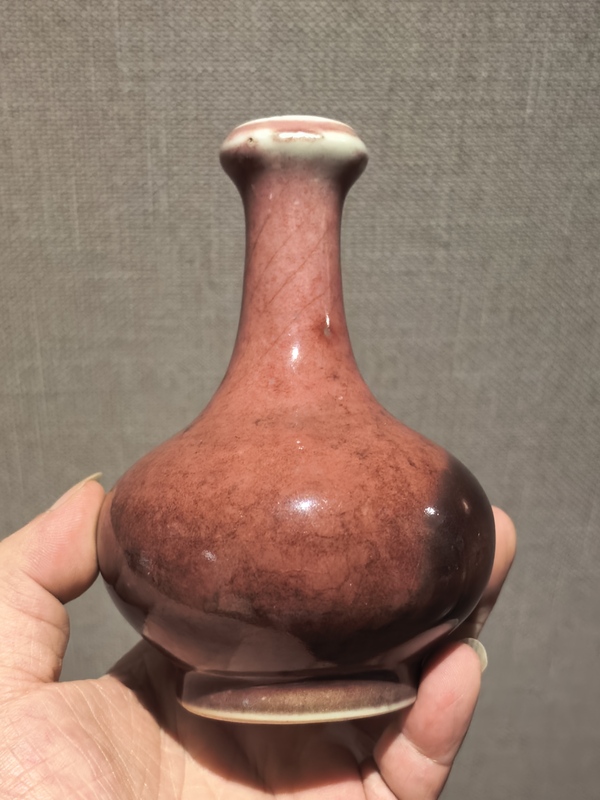 古玩陶瓷晚清豇豆紅蒜頭瓶拍賣，當(dāng)前價格4588元