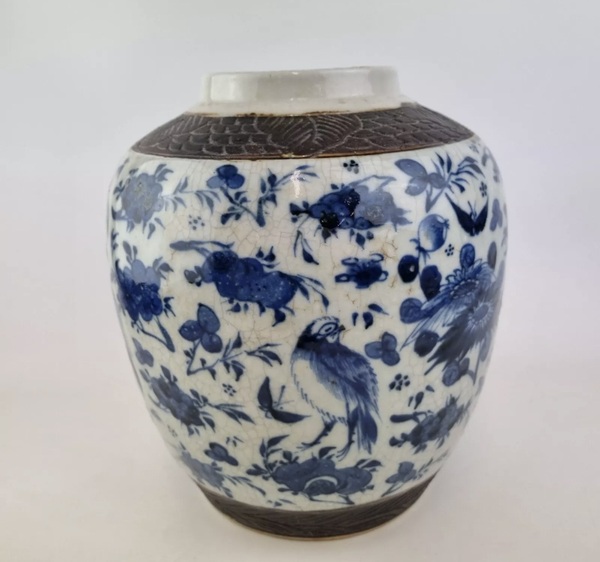古玩轉(zhuǎn)賣(mài)清晚期 青花花鳥(niǎo)紋罐拍賣(mài),當(dāng)前價(jià)格0元