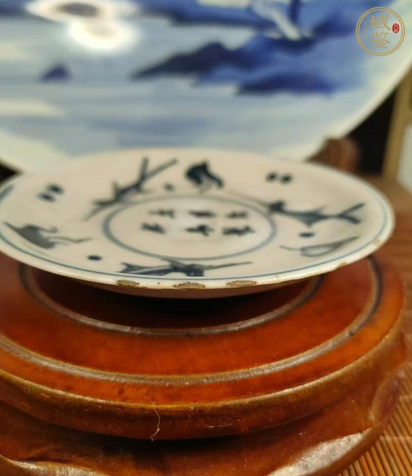 古玩陶瓷日本明治青花魚(yú)藻紋盤(pán)真品鑒賞圖