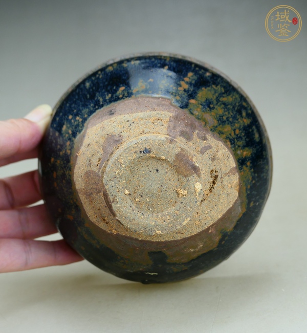 古玩陶瓷建窯黑釉雪花斑紋盞真品鑒賞圖