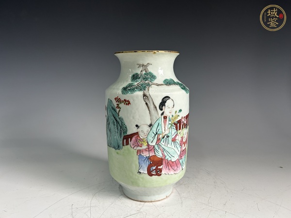 古玩陶瓷清乾隆·人物燈籠瓶真品鑒賞圖