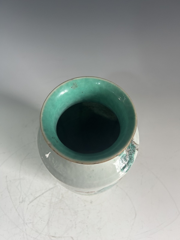 古玩陶瓷清乾隆·人物燈籠瓶拍賣(mài)，當(dāng)前價(jià)格49500元