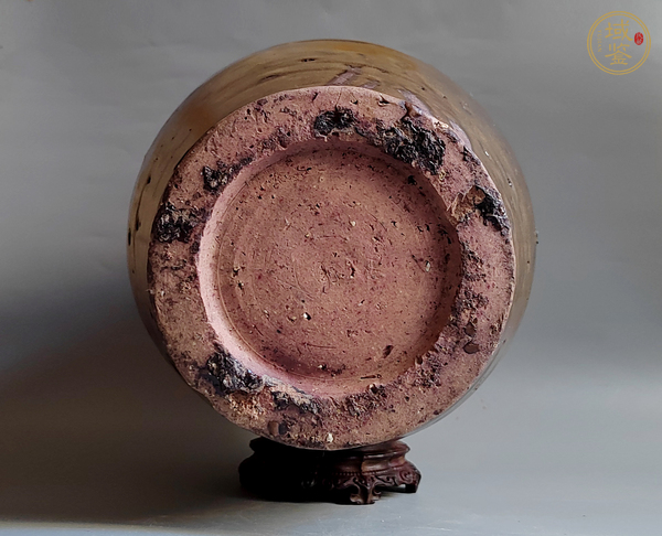 古玩陶瓷茶葉末釉刻水波紋梅瓶真品鑒賞圖