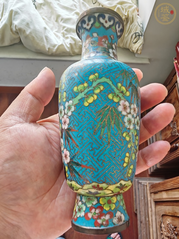 古玩陶瓷銅胎畫琺瑯花卉紋瓶真品鑒賞圖