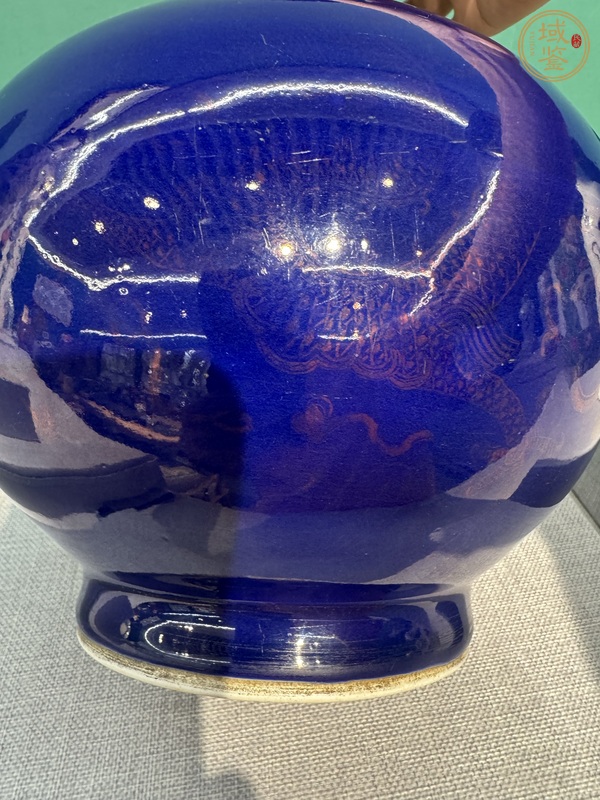 古玩陶瓷霽藍(lán)釉描金紋賞瓶真品鑒賞圖