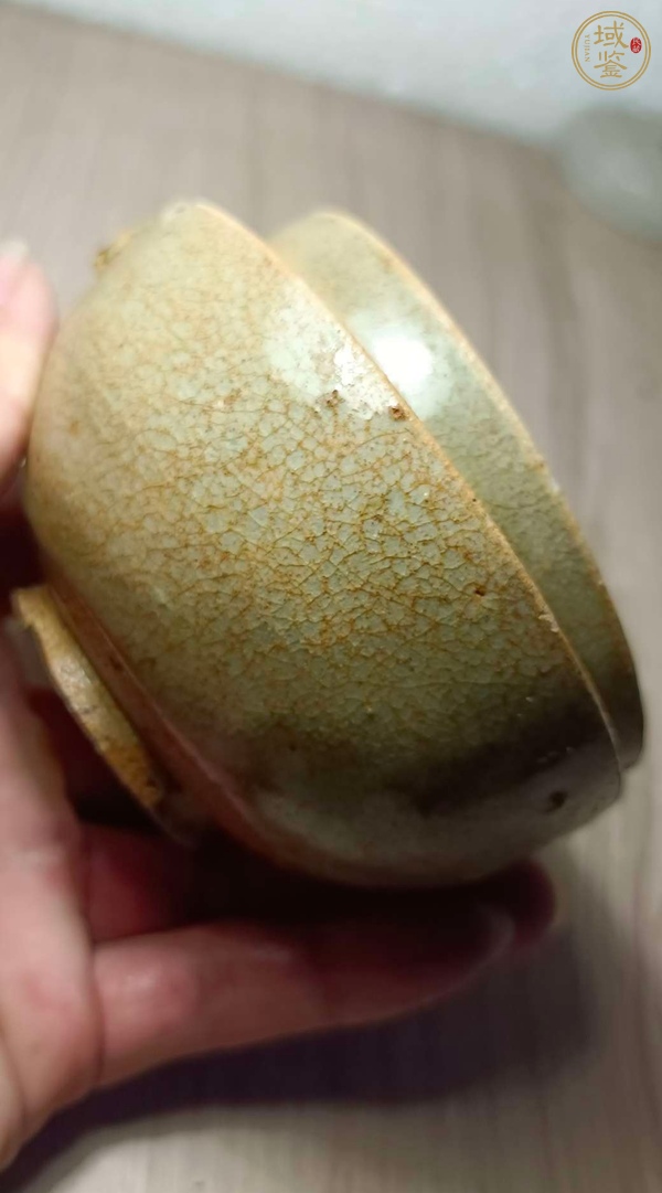 古玩陶瓷岳州窯青釉茶碗真品鑒賞圖