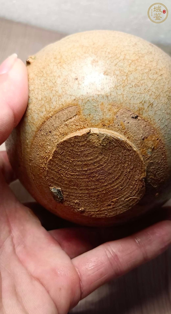 古玩陶瓷岳州窯青釉茶碗真品鑒賞圖
