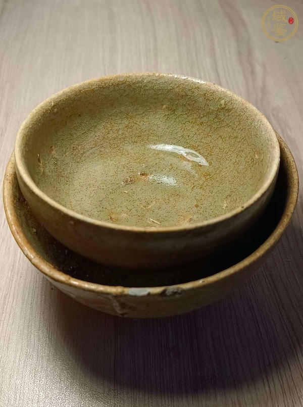 古玩陶瓷岳州窯青釉茶碗真品鑒賞圖