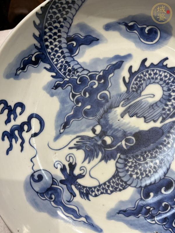 古玩陶瓷青花過墻龍紋盤真品鑒賞圖