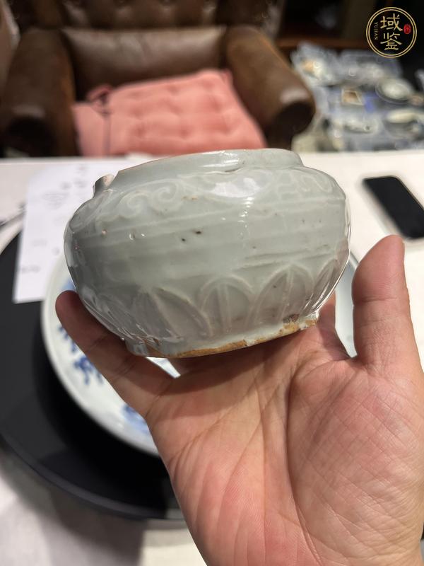 古玩陶瓷樞府釉印花罐真品鑒賞圖