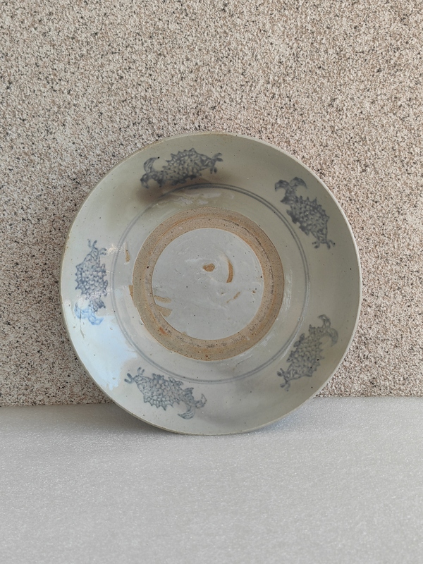 古玩轉(zhuǎn)賣青花魚(yú)紋盤拍賣，當(dāng)前價(jià)格0元