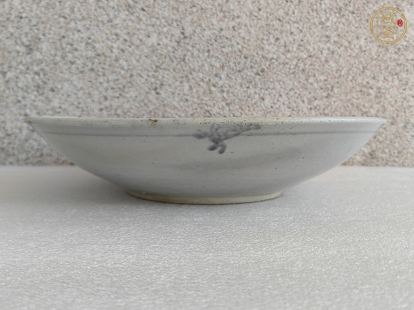 古玩陶瓷青花魚(yú)紋盤(pán)真品鑒賞圖