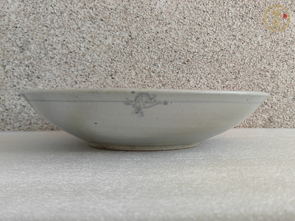 古玩陶瓷青花魚(yú)紋盤(pán)真品鑒賞圖