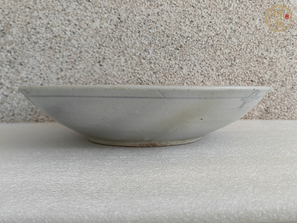 古玩陶瓷青花魚(yú)紋盤(pán)真品鑒賞圖
