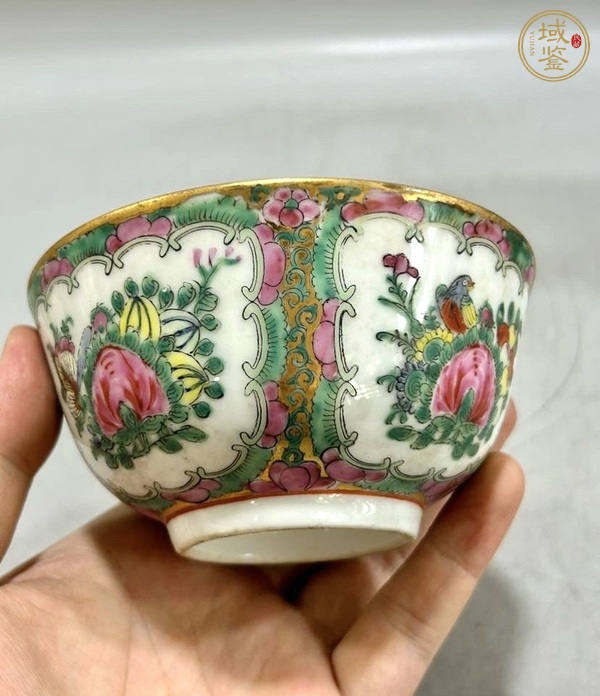 古玩陶瓷廣彩開窗花卉碗真品鑒賞圖