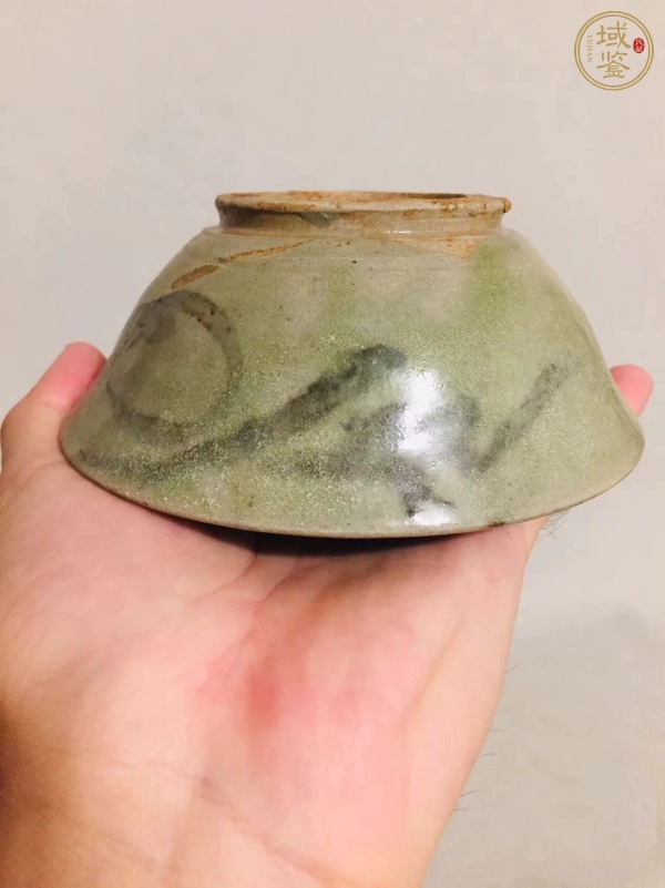 古玩陶瓷青釉青花碗真品鑒賞圖