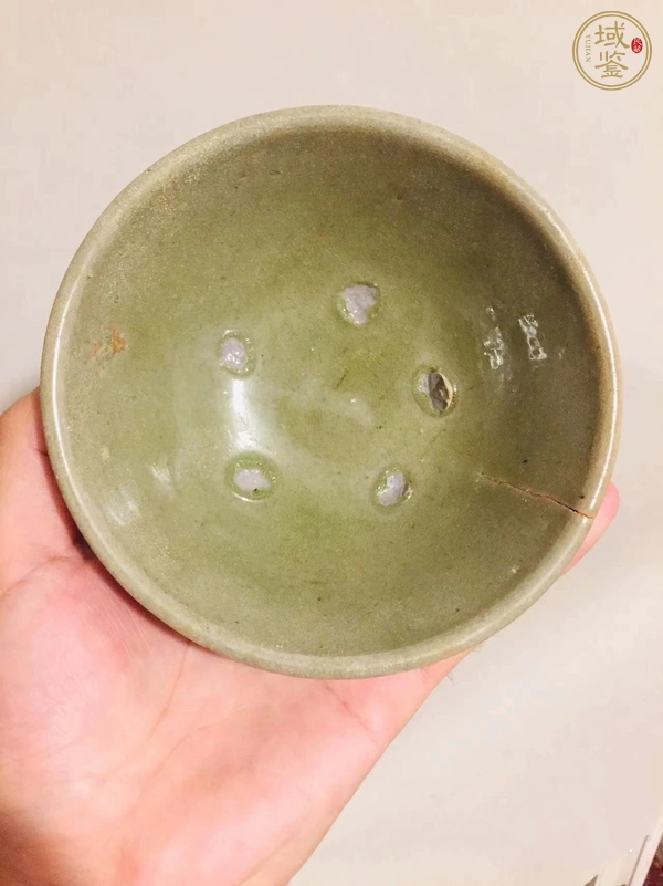 古玩陶瓷青釉青花碗真品鑒賞圖