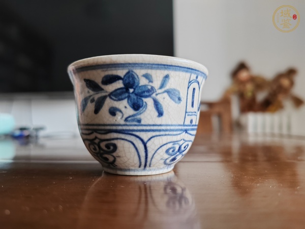 古玩陶瓷青花花卉紋杯真品鑒賞圖