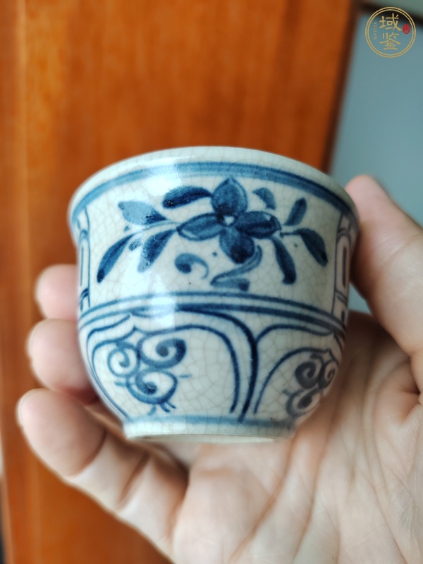 古玩陶瓷青花花卉紋杯真品鑒賞圖