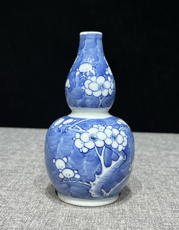 古玩轉(zhuǎn)賣光緒青花冰梅葫蘆瓶拍賣,當(dāng)前價(jià)格1288元