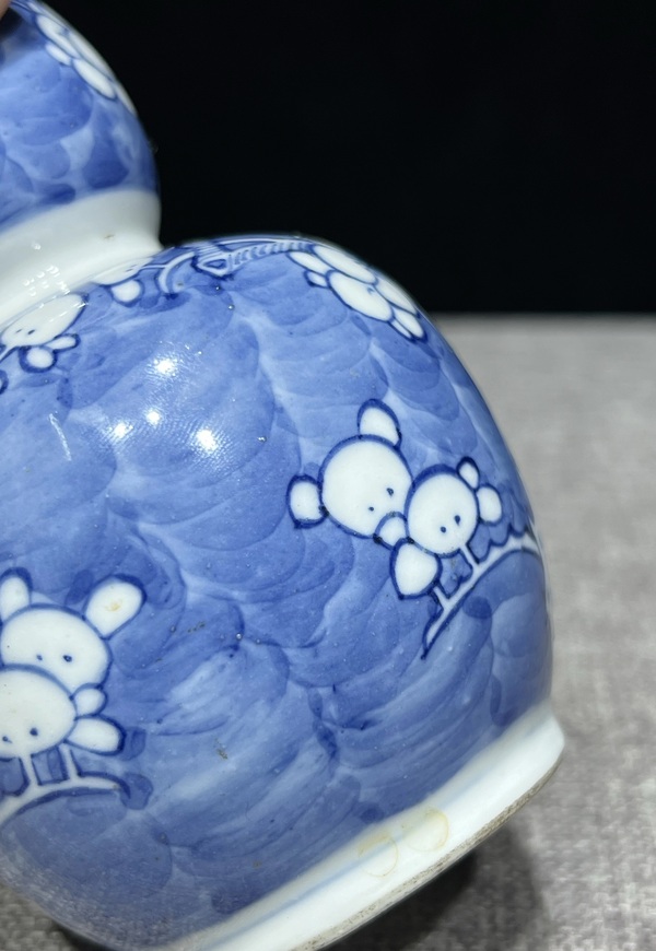 古玩陶瓷光緒青花冰梅葫蘆瓶拍賣，當前價格3900元