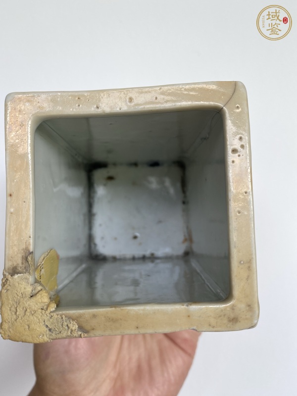古玩陶瓷花鳥紋四方淺絳彩筆筒真品鑒賞圖