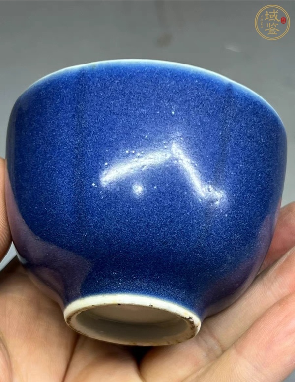 古玩陶瓷日本明治霽藍(lán)釉杯真品鑒賞圖