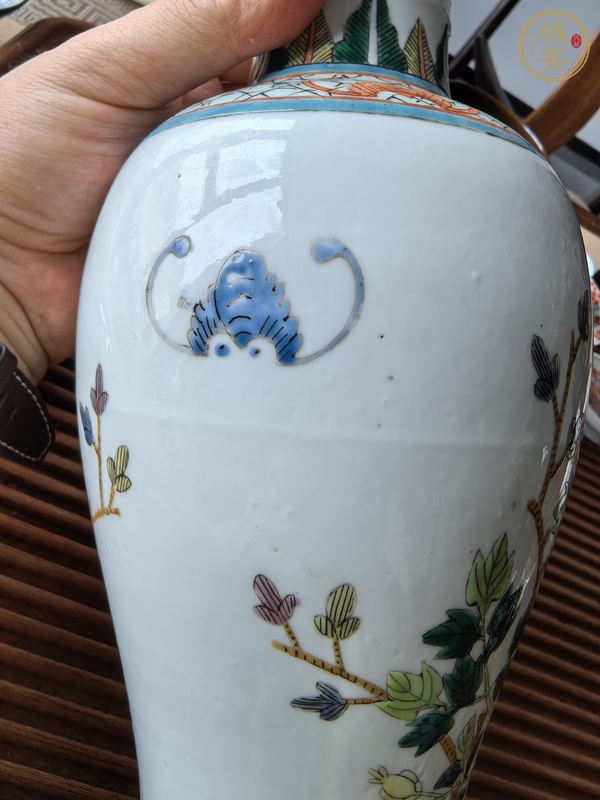 古玩陶瓷五彩花鳥紋瓶真品鑒賞圖