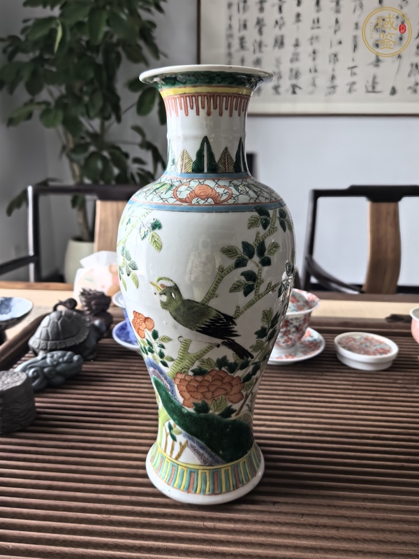 古玩陶瓷五彩花鳥紋瓶真品鑒賞圖